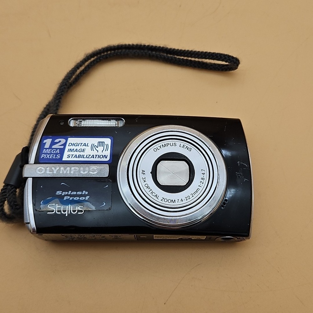 Olympus Stylus 1200 Digital Camera 12.0MP‎ Untested As Is For Parts No Battery
